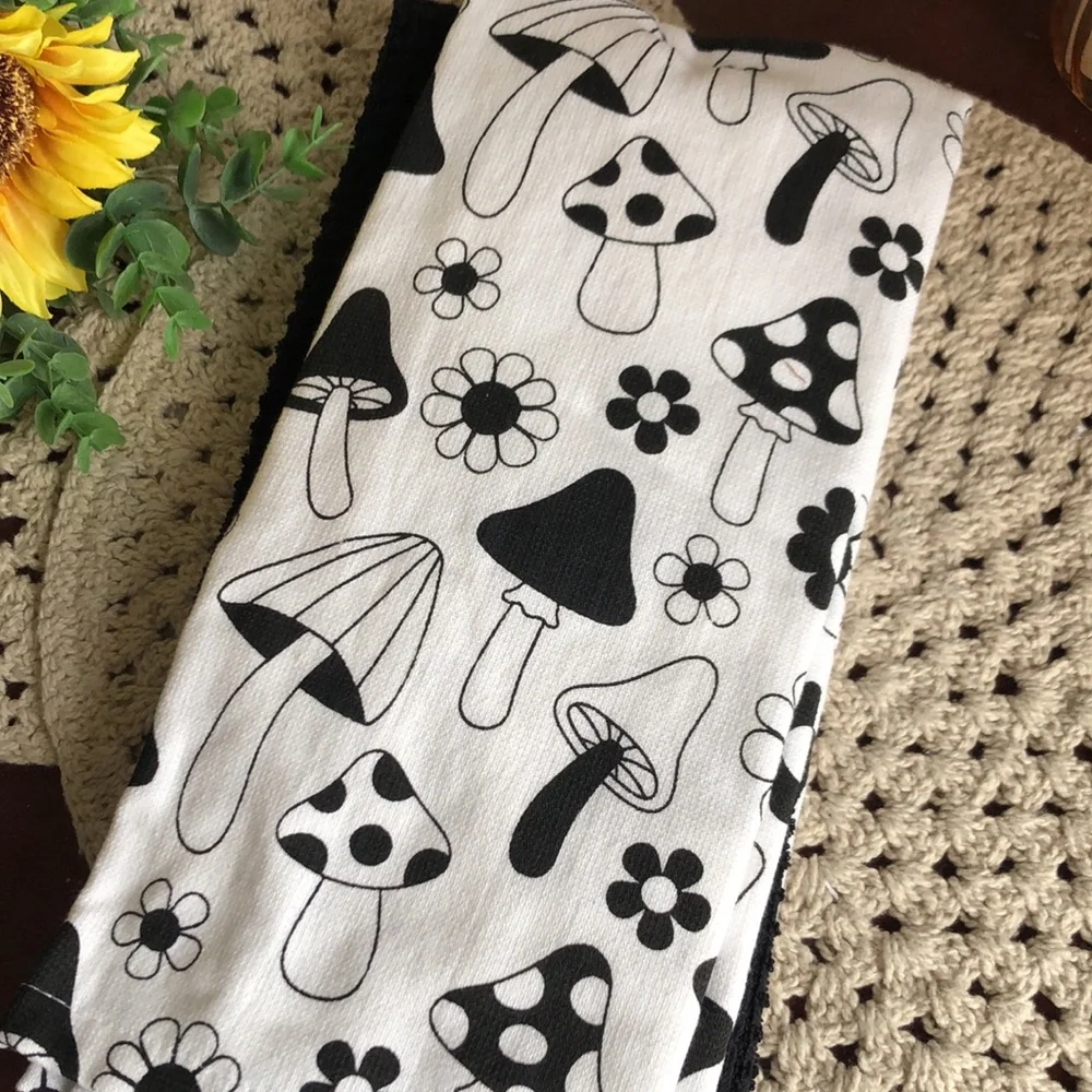 Black and White Mushroom Print Kitchen Towels